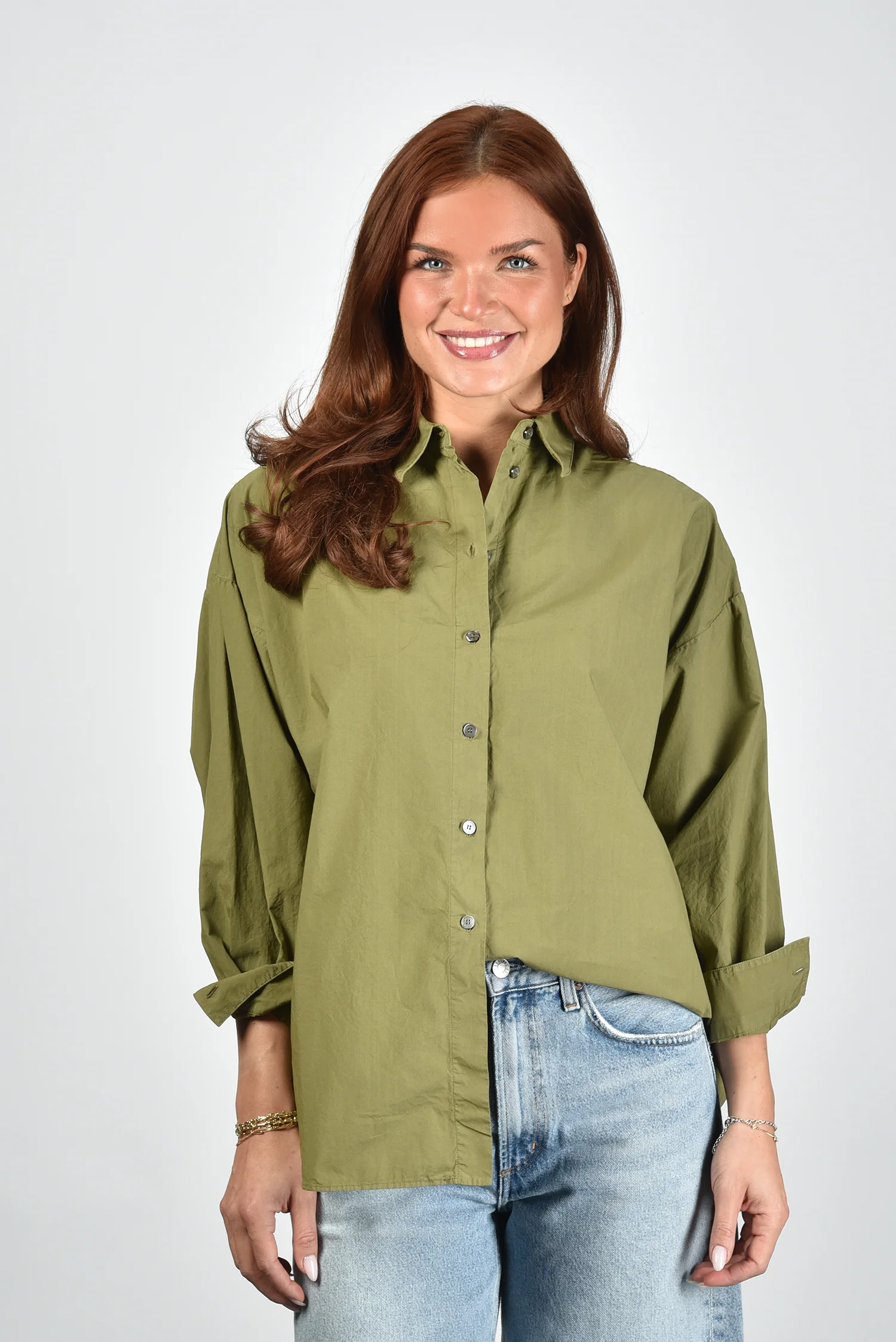 Academia blouse Giorgia 76DT1-722 green plain - 51Dnspod | Smaakvolle damp – Verzendkosten vrij vanaf 40€ Academia blouse Giorgia 76DT1-722 green plain - 51Dnspod | Smaakvolle damp – Verzendkosten vrij vanaf 40€