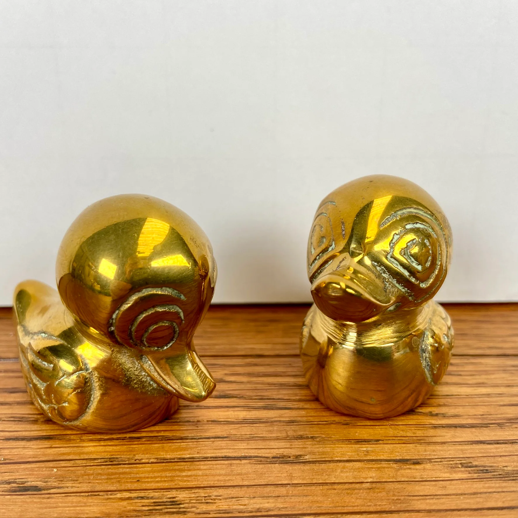 2 vintage messing eendjes - 51Dnspod | Smaakvolle damp – Verzendkosten vrij vanaf 40€ 2 vintage messing eendjes - 51Dnspod | Smaakvolle damp – Verzendkosten vrij vanaf 40€