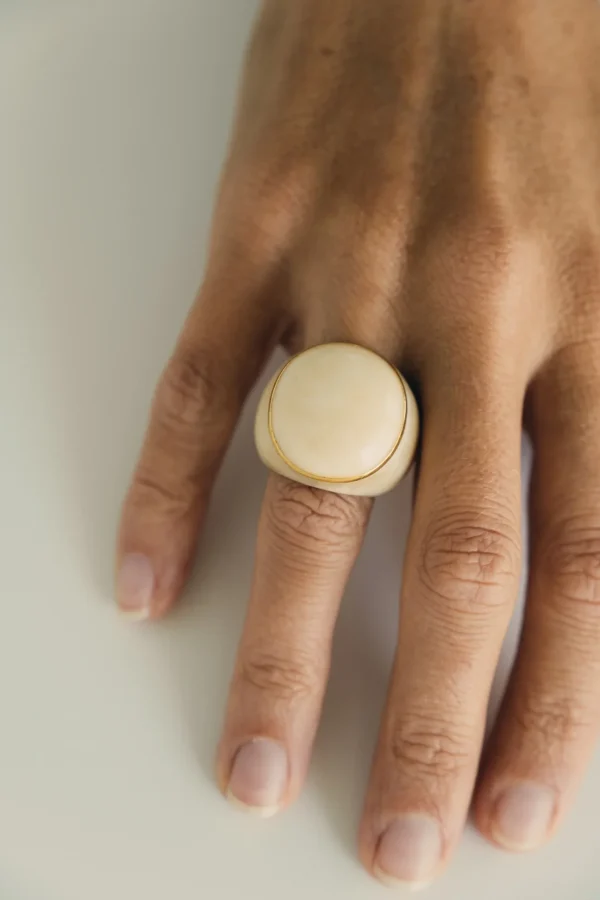 Adorn Bone Big Ring Natural Bone High Polish - 51Dnspod | Smaakvolle damp – Verzendkosten vrij vanaf 40€