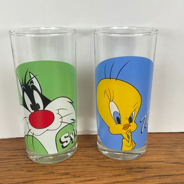 2 Tweety en Sylvester glazen - 51Dnspod | Smaakvolle damp – Verzendkosten vrij vanaf 40€