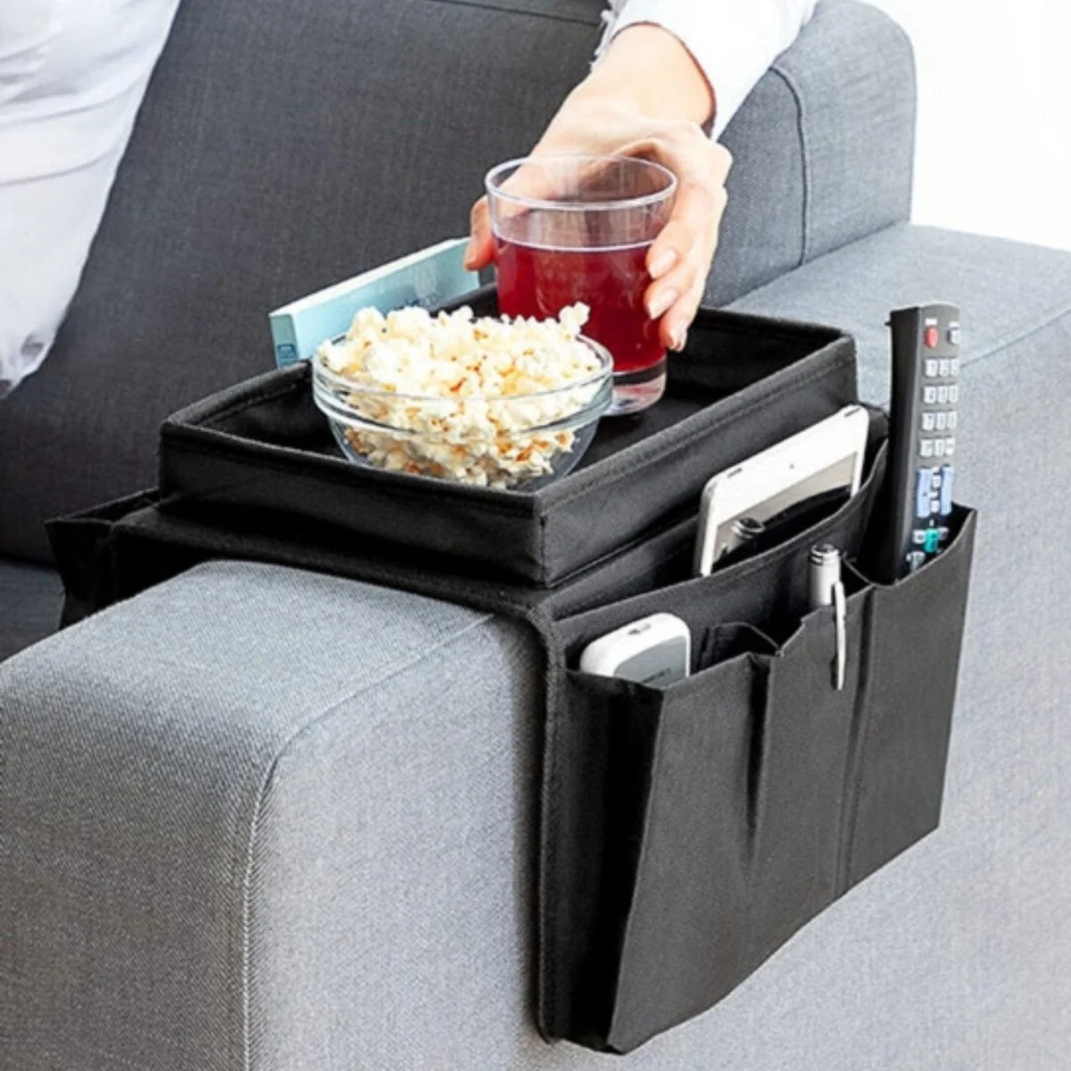 Armleuning Organizer - Bank Dienblad - Organizer Bank - Organizer voor Afstandsbedieningen - 51Dnspod | Smaakvolle damp – Verzendkosten vrij vanaf 40€ Armleuning Organizer - Bank Dienblad - Organizer Bank - Organizer voor Afstandsbedieningen - 51Dnspod | Smaakvolle damp – Verzendkosten vrij vanaf 40€